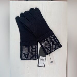 Karl Lagerfeld gloves